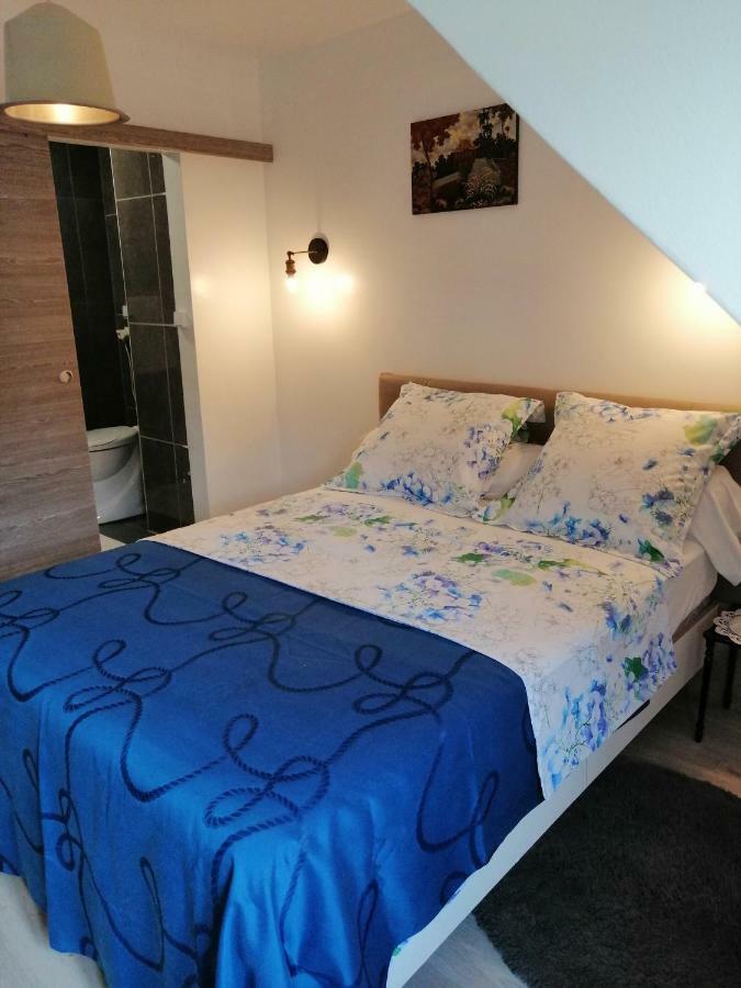 Chambres D'Hotes Chez Marilou オルネー・スー・ボア エクステリア 写真
